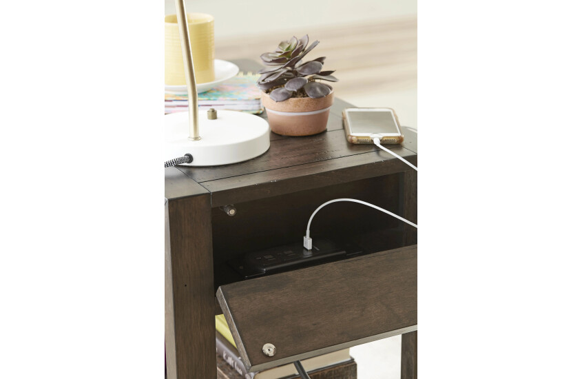 CHARGING CHAIRSIDE TABLE Room 2