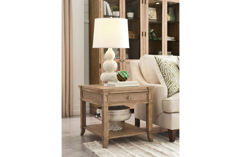 WOODFIELD END TABLE Room 1