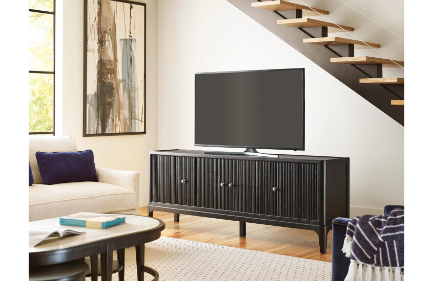 ESSENTIAL ENTERTAINMENT CONSOLE Room 1