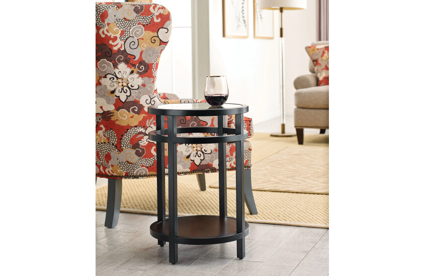 ROUND ACCENT SPOT TABLE Room Scene 1