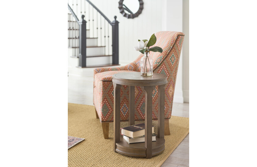 ROUND CHAIRSIDE TABLE Room 1