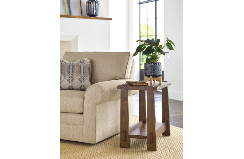 RECTANGULAR CHAIRSIDE TABLE Room 1