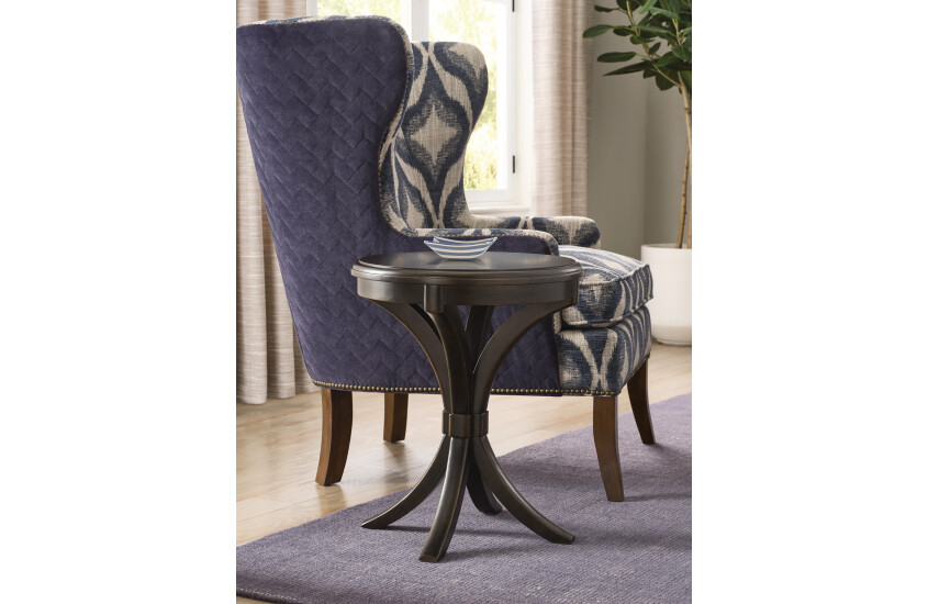 ROUND SPOT TABLE Room 1